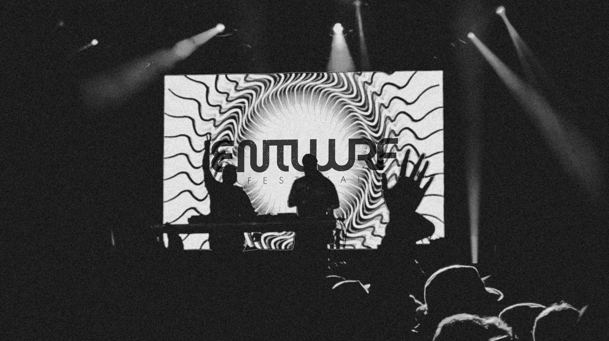 Logo sur l'écran géant derrière les DJ