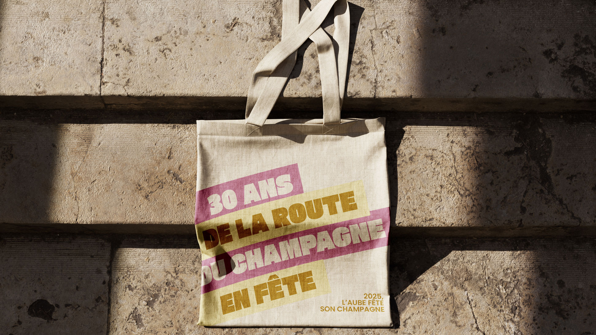 Tote-bag floqué à l'image de la campagne "30 ans de la route du champagne en fête"