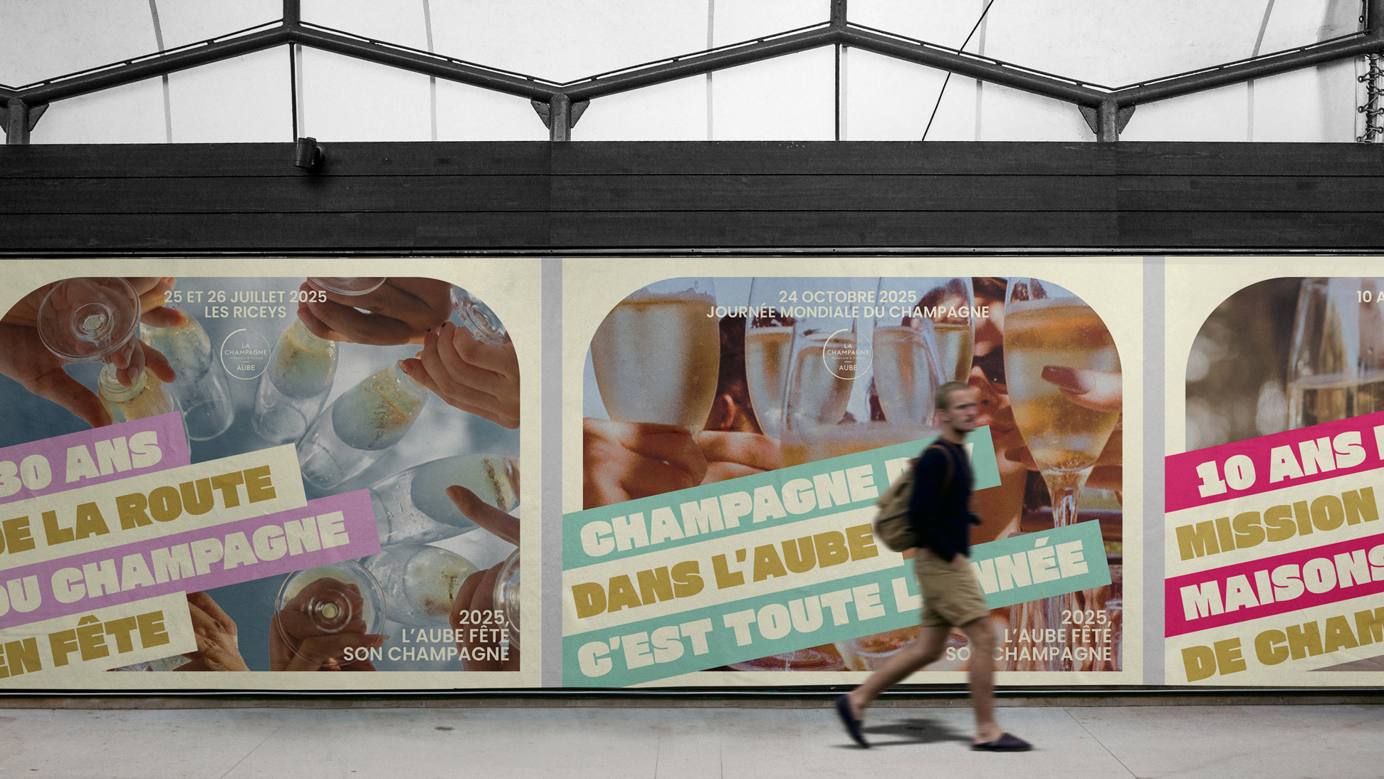 Affiches 4x3m format métro, collées dans une station de métro